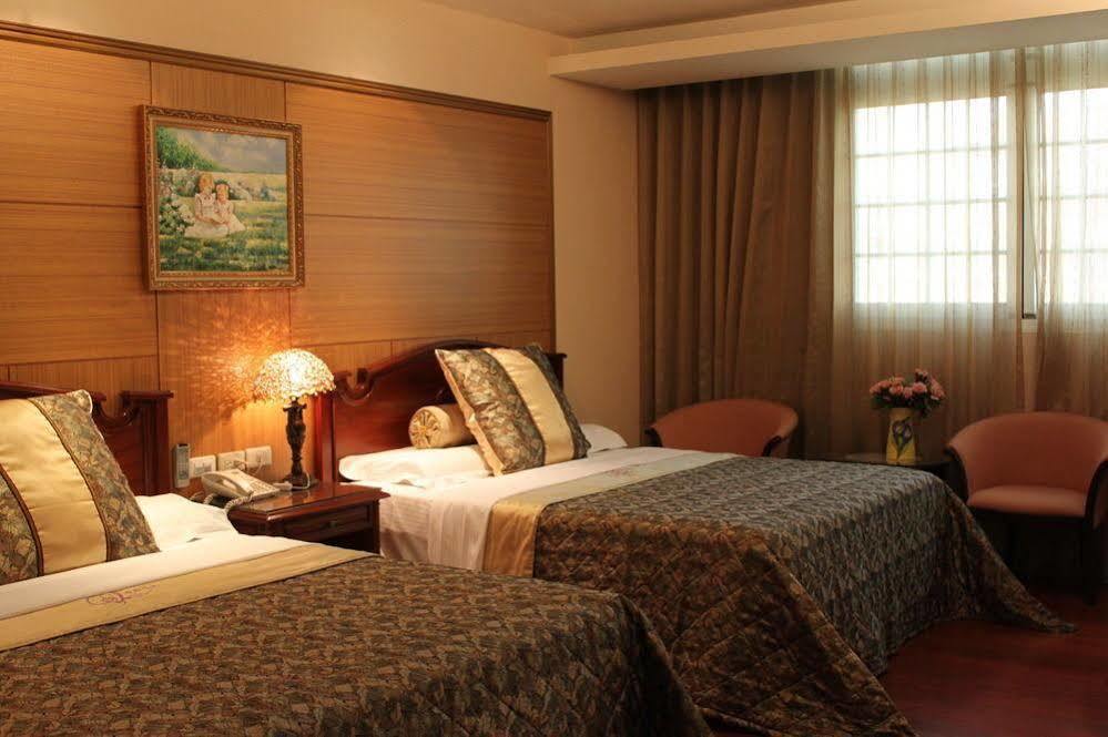 Champs Yazuh B&B Чичи Экстерьер фото